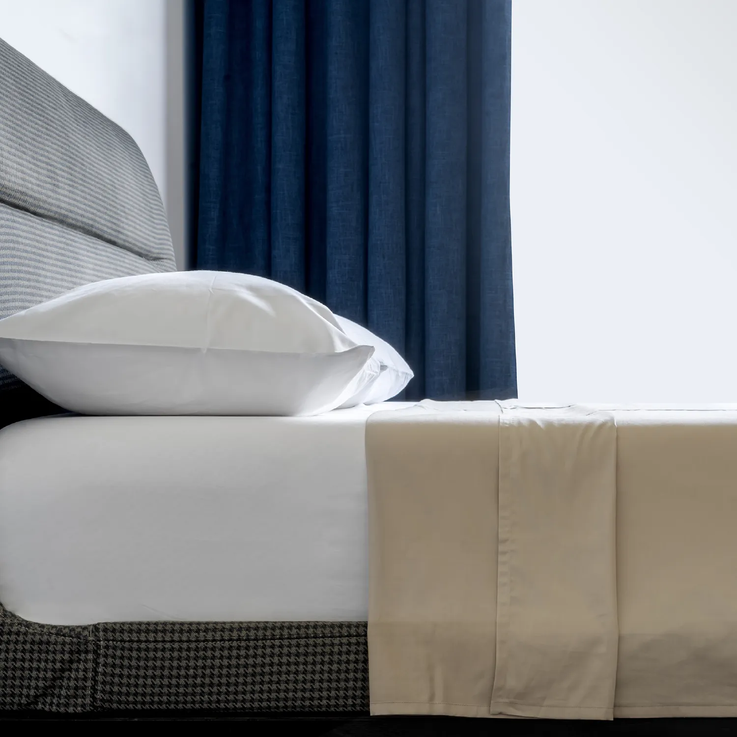 ulinen beige flat sheet in 100% organic cotton