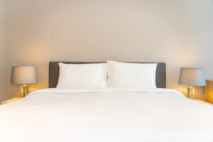 minimalist solid bedding